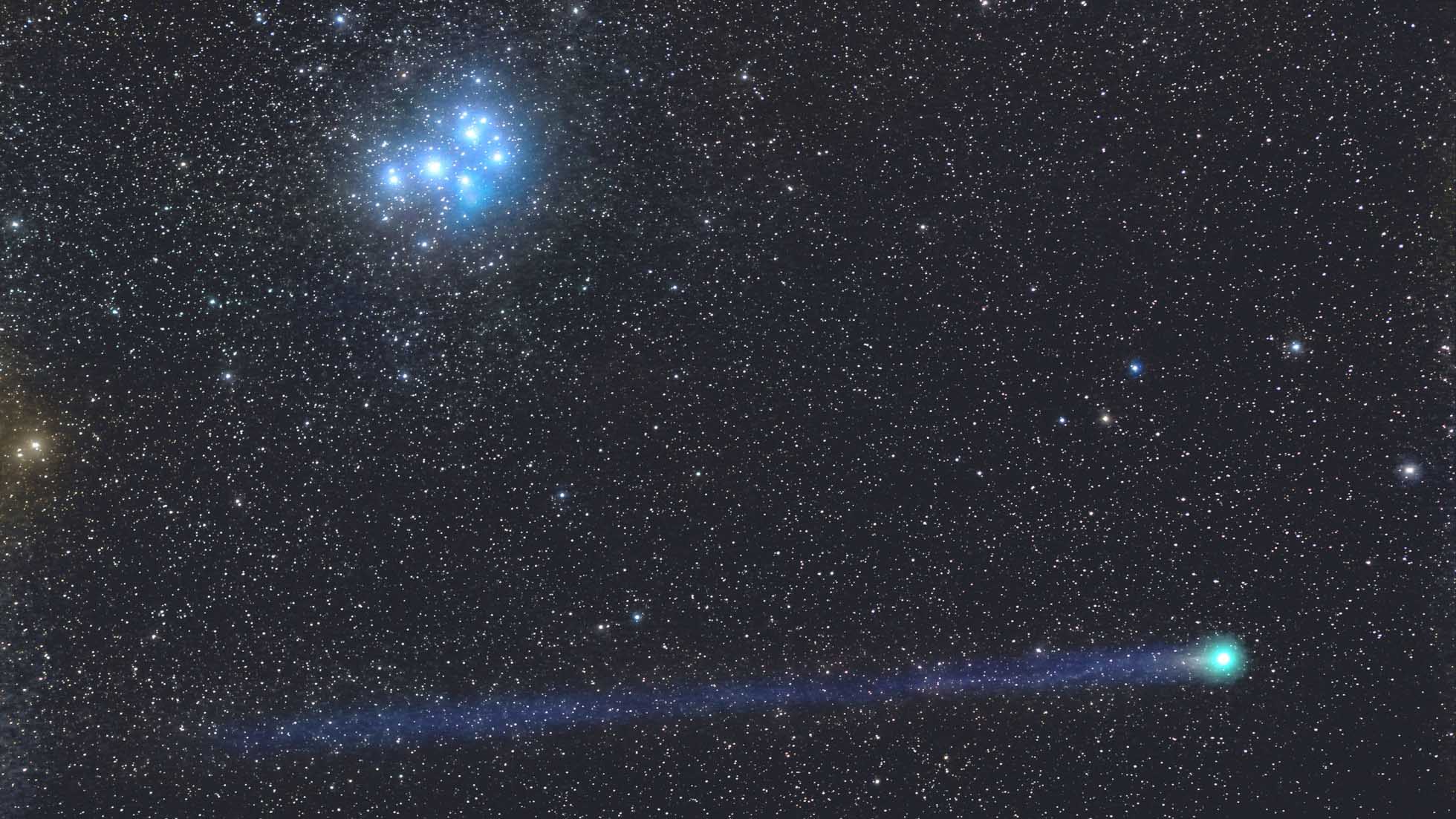 Cometa Lovejoy numa visita às Plêiades. Fotografia: Cristian Fattinnanzi 